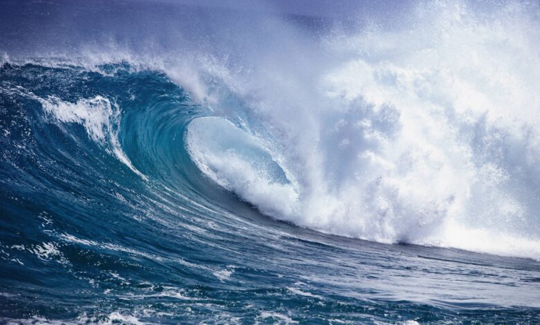 Photo of Серфинг на волнах океана